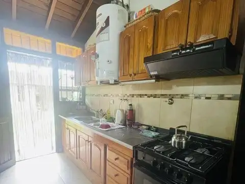 Casa 4 ambientes con 1 baño