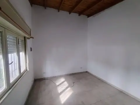 Depto Tipo Casa en Alquiler 40 años
