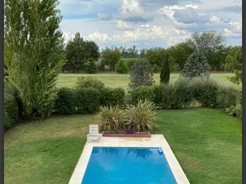 Casa en Alquiler de 4 dormitorios
