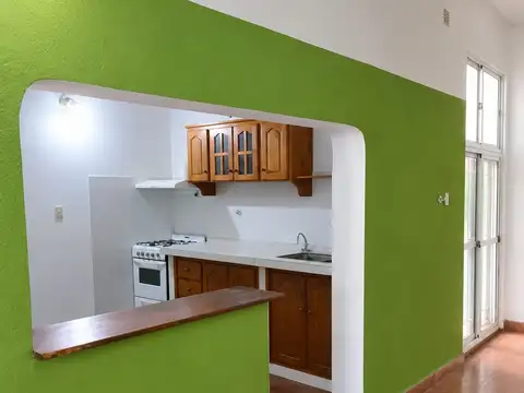 Depto Tipo Casa en Alquiler de 3 ambientes
