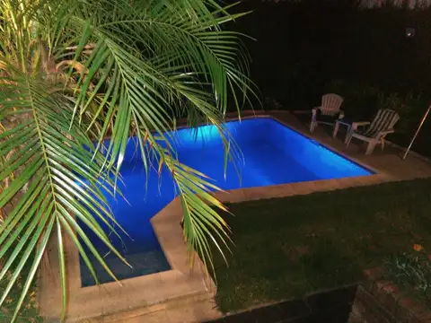 IMPECABLE CASA 6 AMB , PARQUE, PISCINA, PARRILLA, PLAYROOM