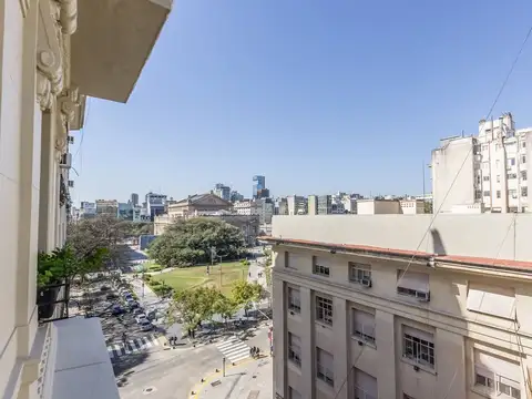 Venta Departamento 7 Ambientes en Tribunales
