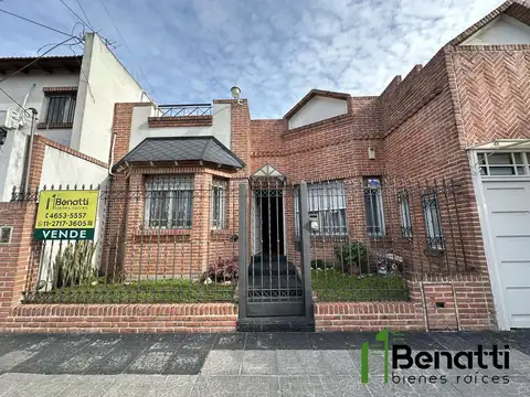 Casa 4 ambientes en PLANTA BAJA. LOTE PROPIO 10 X 29