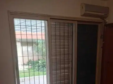 Venta 2 Casas en Una! en Barrio San Martin, ideal para renta.
