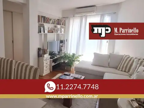 Departamento 2 ambientes con balcón y cochera, muy luminoso, próximo a estación- En Venta