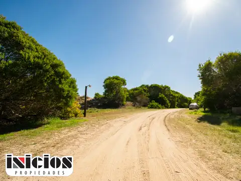 Lote en Barrio Cerrado - B801