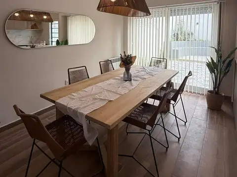 Depto Tipo Casa en Venta en Parque Luro, USD 189.900