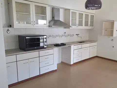 Depto Tipo Casa 4 ambientes con 2 baños