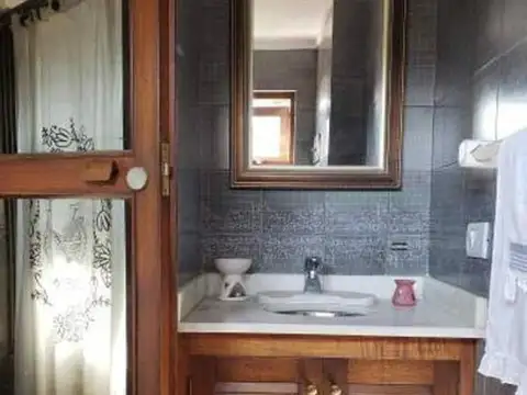 Casa 4 ambientes con 4 baños