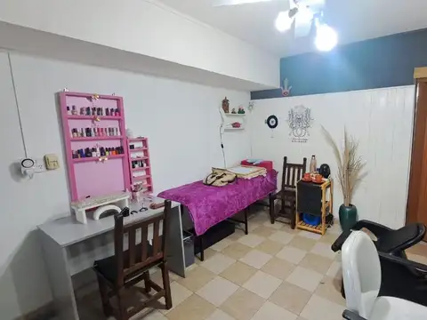 LOCAL COMERCIAL SOBRE URQUIZA 2100