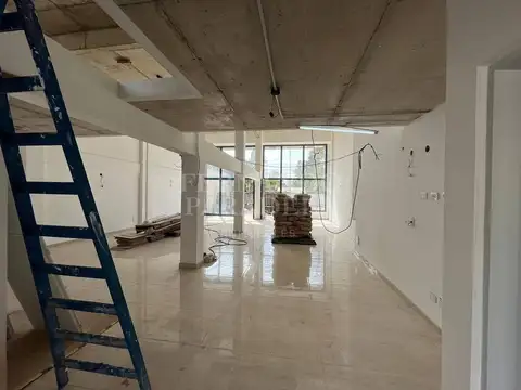Local en Venta en Barrio Parque Leloir, USD 193.000