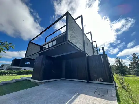 Casa en Venta en Castaños 4 dormitorios, Nordelta 100