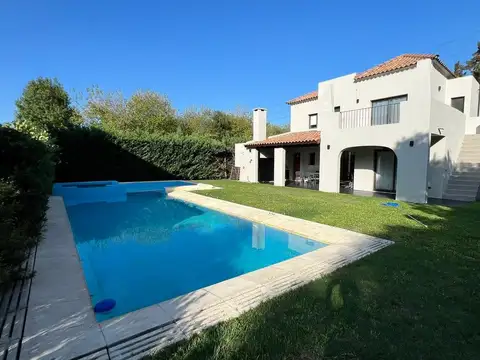 Casa en Venta en Septiembre, USD 320.000