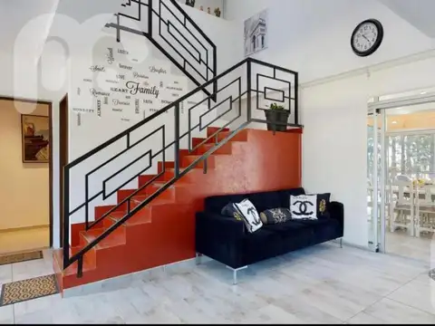 VENTA – IMPRESIONANTE CASA 6 AMBIENTES EN HARAS DEL SUR 2