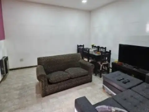Depto Tipo Casa en Venta de 2 ambientes