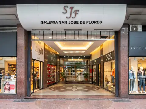 LOCAL COMERCIAL - GALERIA SAN JOSE DE FLORES -  PASILLO CENTRAL