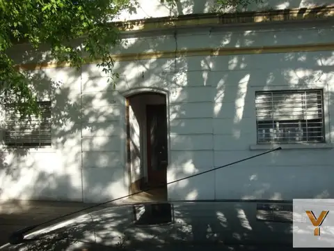 PH en venta - 2 Dormitorios - 1 Baño - 120Mts2 - La Plata
