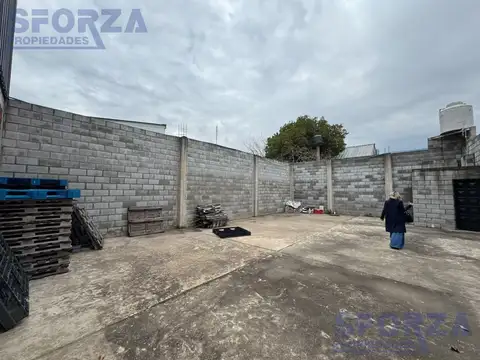 Galpon en Venta 40  mts Fondo