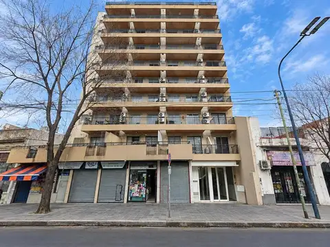VENTA - DEPARTAMENTO 2 AMBIENTES- FLORESTA