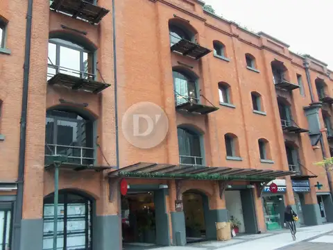 Av. Alicia Moreau de Justo al 100