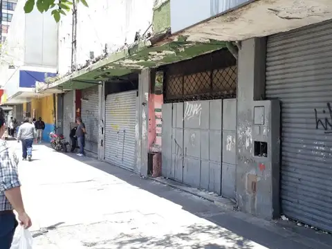 Local en venta en Constitución en esquina
