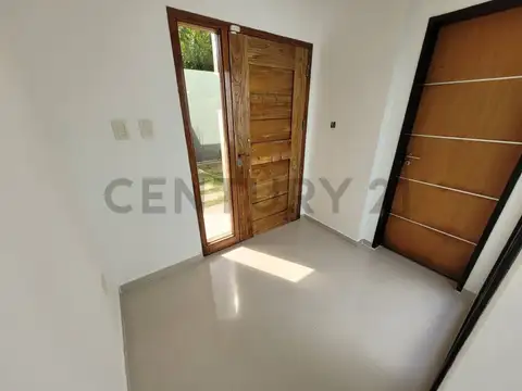 458 Entre 12c y Camino Centenario 400, Piso 0