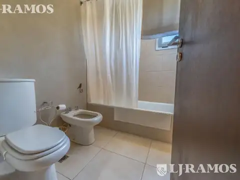 Casa en Venta al Oeste