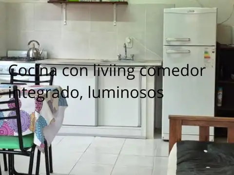 Casa 5 ambientes con 4 baños