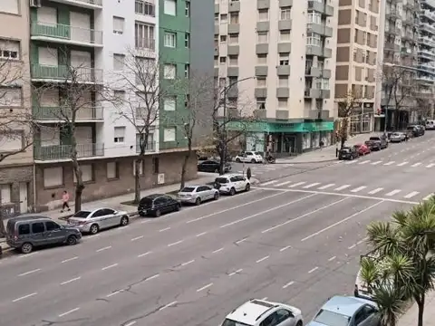 VENTA 3 AMB CON DEPENDENCIA Y COCHERA