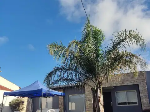 Casa en venta - 3 Dormitorios 2 Baños - Cochera - Mar del Tuyú