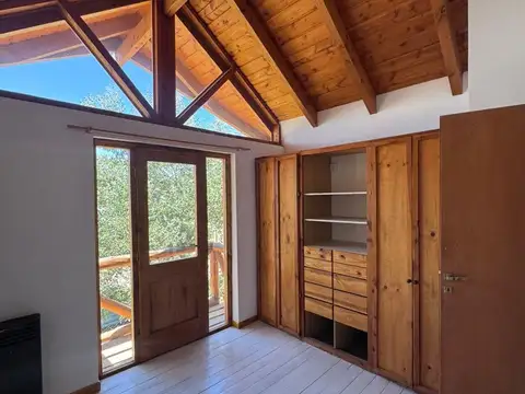 Depto Tipo Casa en Alquiler de 3 ambientes