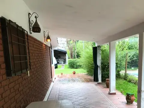Casa 2 ambientes con 1 baño