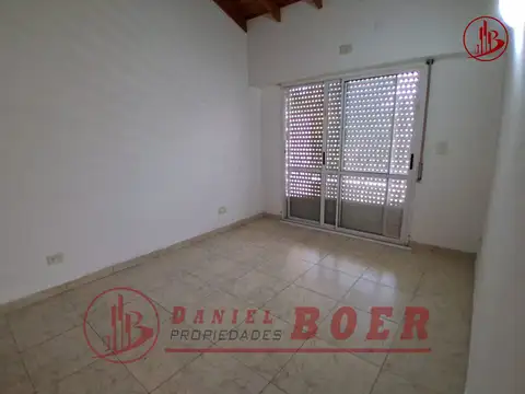 Departamento en Alquiler en Villa Ballester, $ 880.000