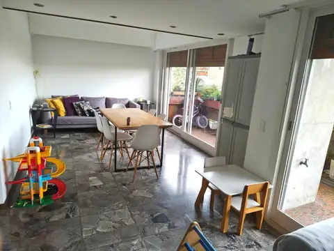 Avenida Angel Gallardo 200