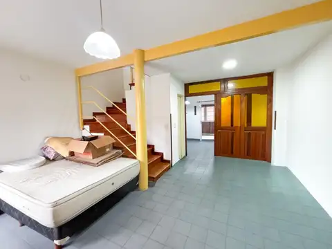 Depto Tipo Casa en Venta de 4 ambientes