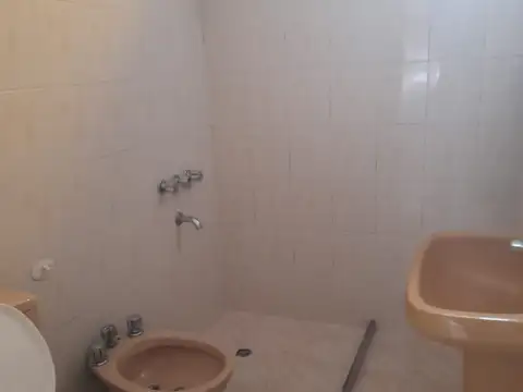 Depto Tipo Casa en Alquiler 25 años