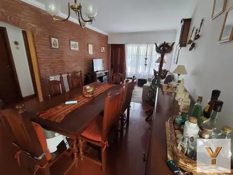 Casa en venta - 2 Dormitorios 1 Baño - Mar del Plata