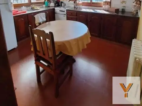 Armenia e/ Ituzaingó y Ayacucho