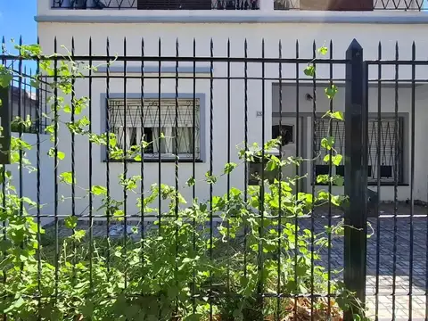 VTA PH TIPO CASA 4 AMB   JARDIN - VILLA BALLESTER