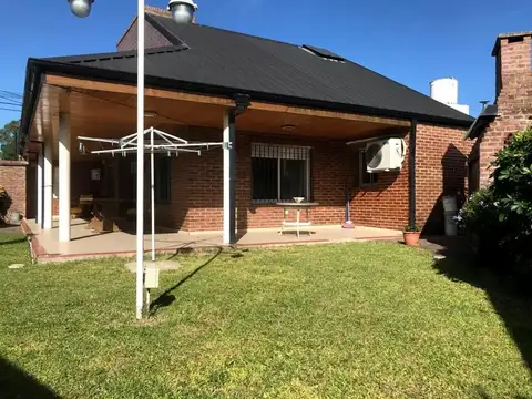 Casa en Venta en Moron, USD 155.000