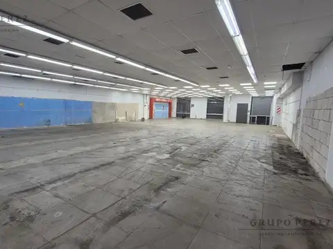 Local 1100 m2 MIXTURA 3 - Boca - ALQUILER