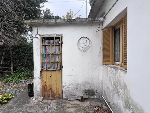 Casa 3 ambientes con 1 baño
