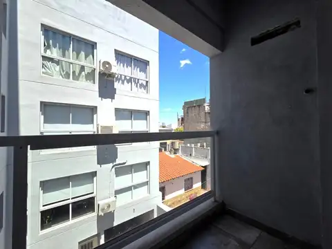 ALQUILER CIUDAD MADERO 2 AMB CON BALCON LUMINOSO OPORTUNIDAD