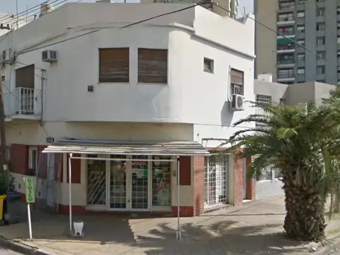 Oportunidad de venta unica en esquina. local con vivienda