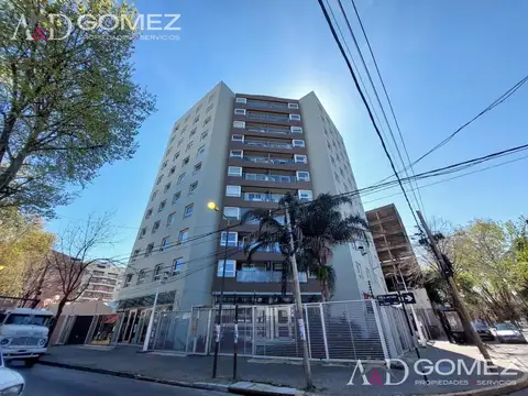 HERMOSO 3 AMBIENTES CON COCHERA CUBIERTA - Edificio Altos de Ballester -