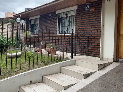 Casa en Venta en Neuquén, USD 100.000