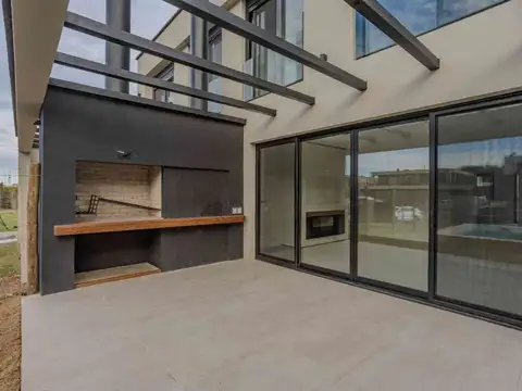 VENTA CASA PH 4 DORMITORIOS EN BARRIO PARQUES 2