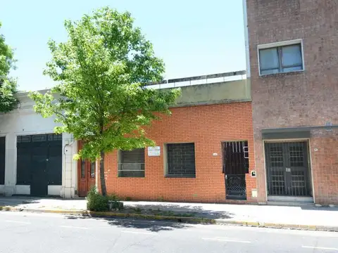 Ramirez de Velazco 855