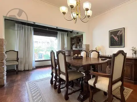 Casa 6 ambientes con 3 baños