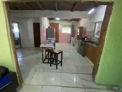 Casa 3 ambientes con 1 baño